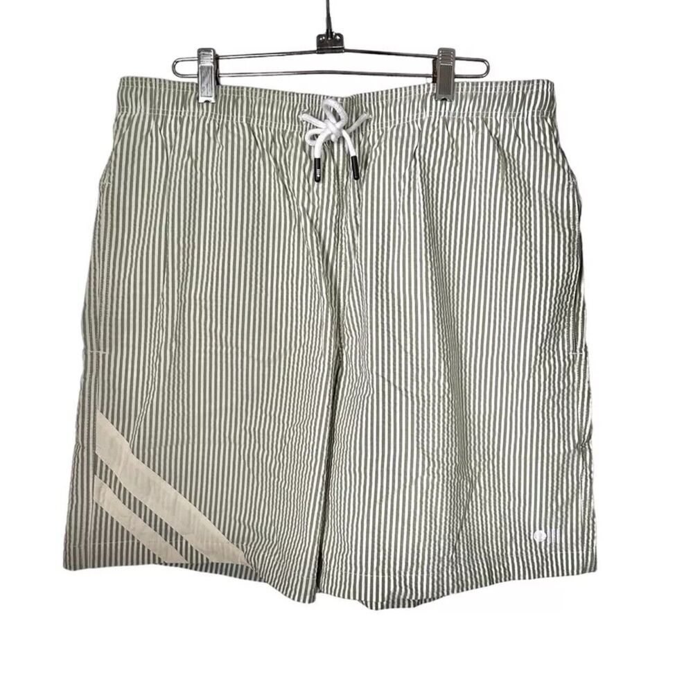 Solid & Striped Men’s White Green Seersucker Striped Swim Trunks NWT